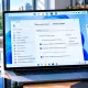 Как переместить панель задач Windows 11 вверх, влево или вправо